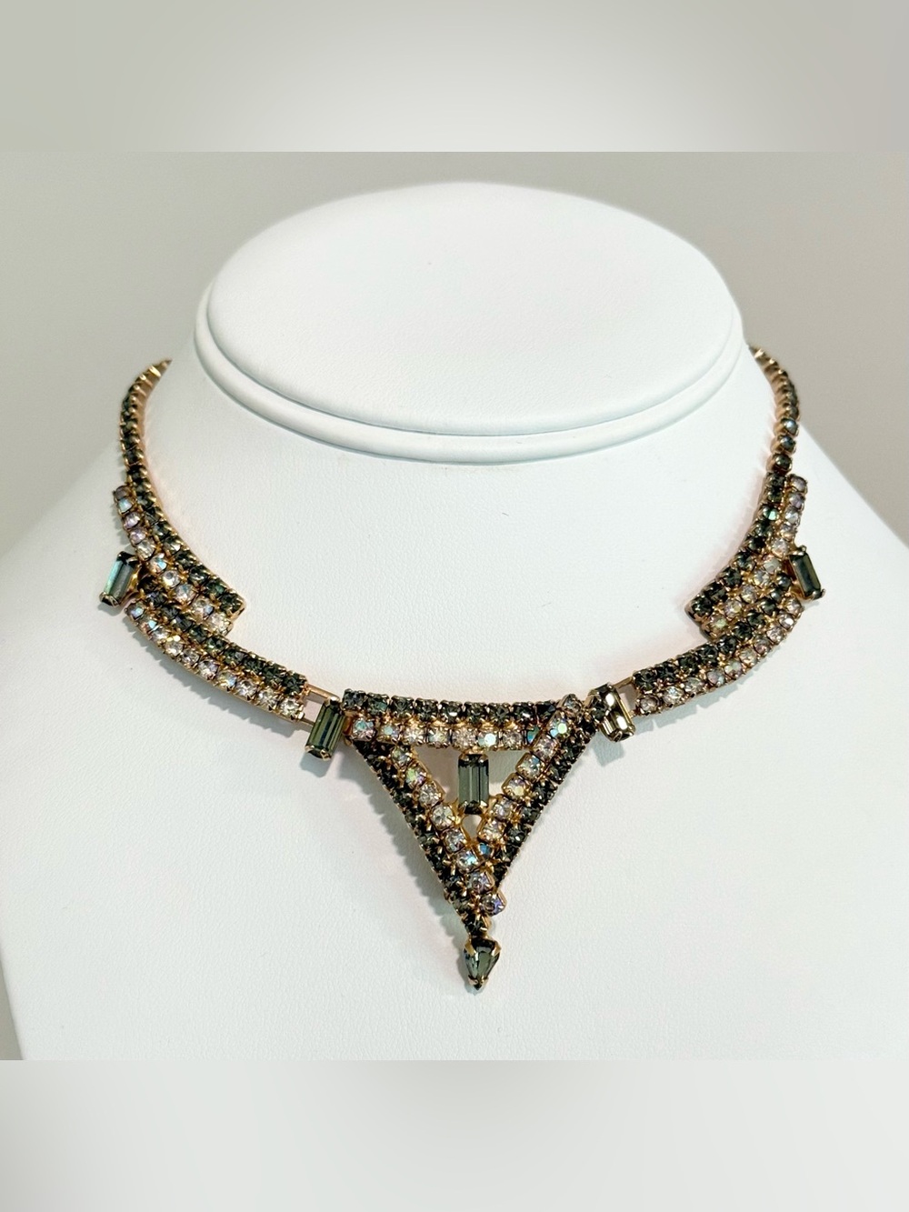 Vintage Juliana Art Deco Rhinestone Smokey Gray & Aurora Borealis Necklace
